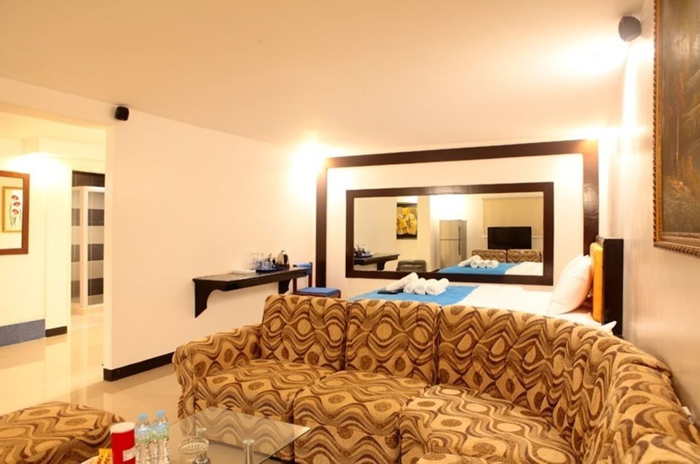 Vf Four Season Hotel 앙헬레스 외부 사진